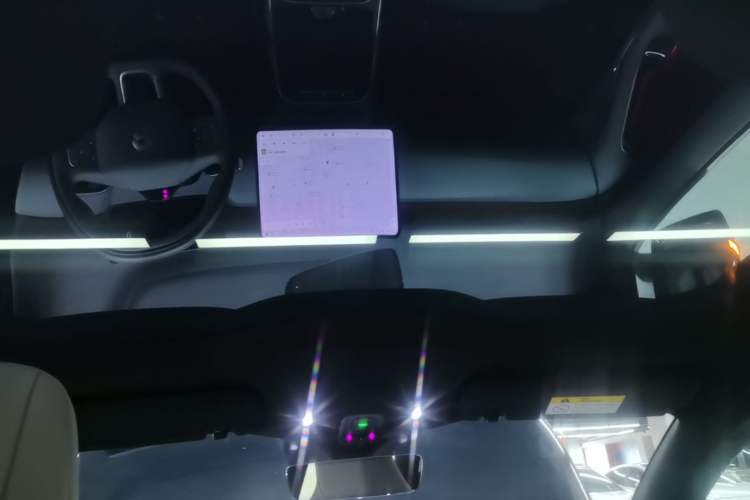 Used Nio ET5T 2025 75 kWh Touring Headliner