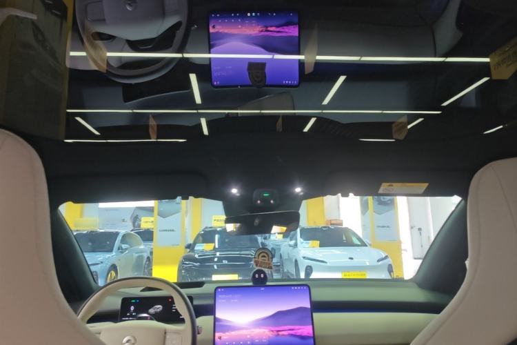 Used Nio ET5T 2025 75 kWh Touring Headliner