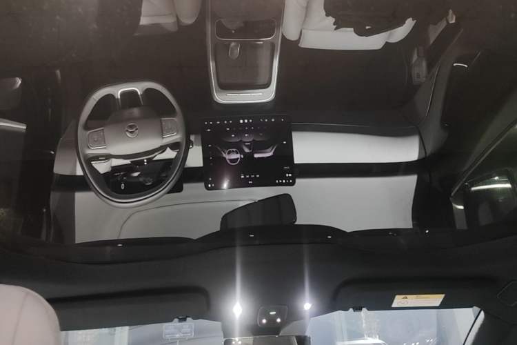 Used Nio ET5T 2025 75 kWh Touring Headliner