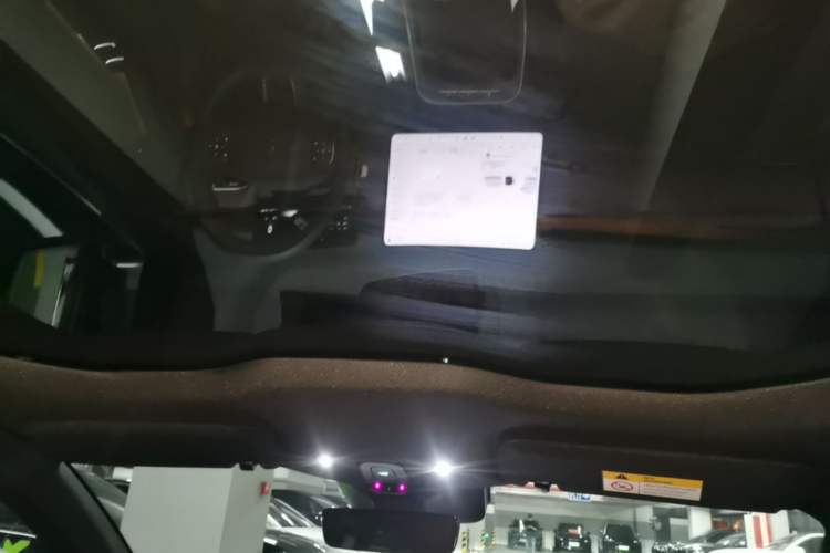 Used Nio ET5T 2025 100kWh Touring Headliner