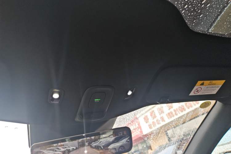 Used Nio ET5T 2025 75 kWh Touring Headliner