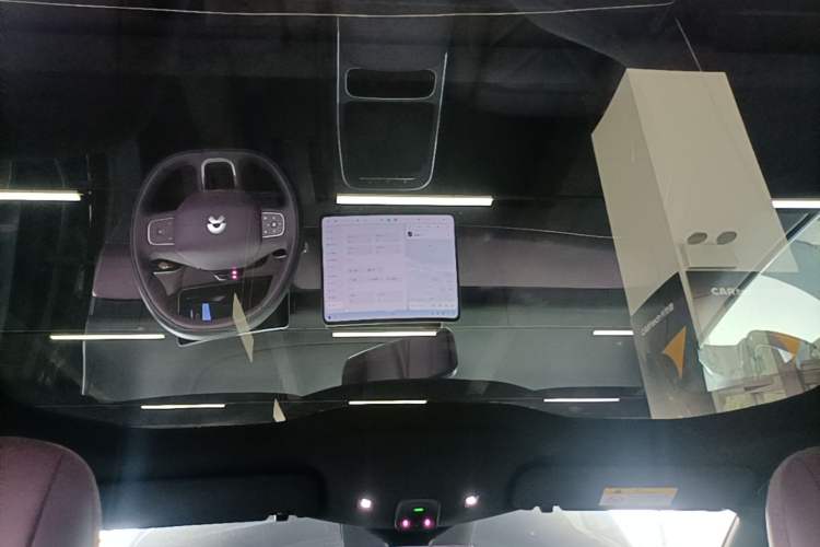 Used Nio ET5T 2025 75 kWh Touring Headliner