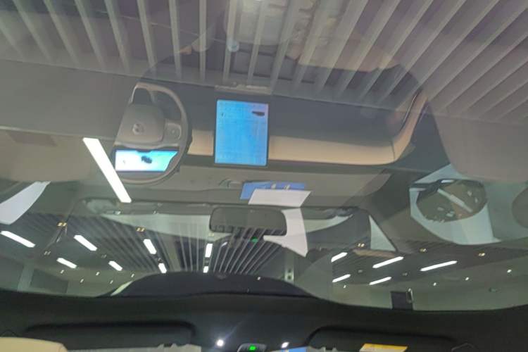 Used Nio ET5T 2025 75 kWh Touring Headliner