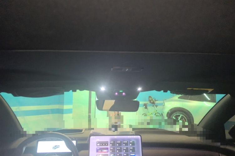 Used Nio ET5T 2025 75 kWh Touring Headliner