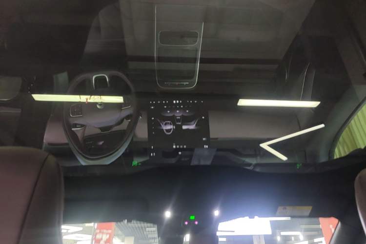 Used Nio ET5T 2025 75 kWh Touring Headliner