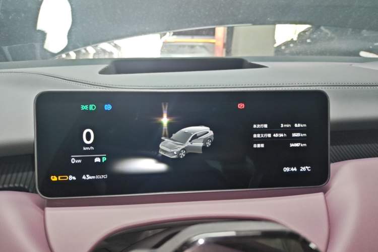 Used Nio ET5T 2025 75 kWh Touring Instrument Cluster