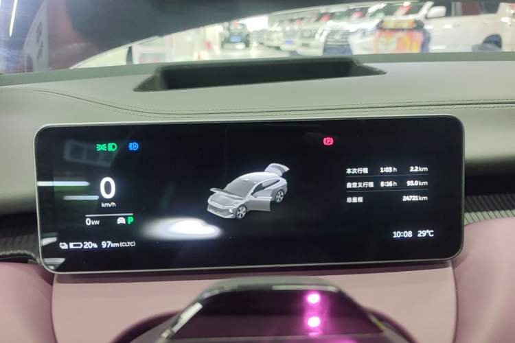 Used Nio ET5T 2025 75 kWh Touring Instrument Cluster