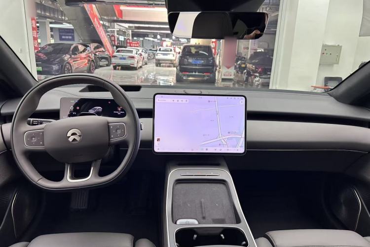 Used Nio ET5T 2025 75 kWh Touring Interior 1
