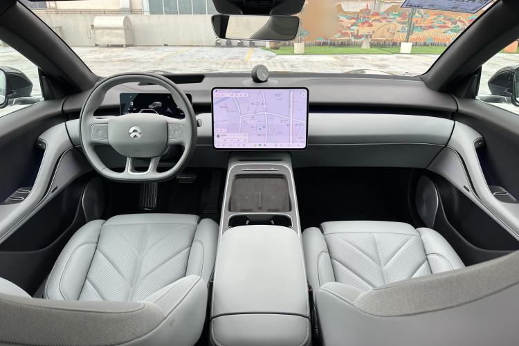 Used Nio ET5T 2025 75 kWh Touring Interior 1