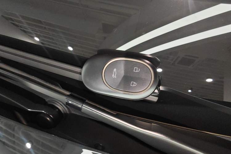 Used Nio ET5T 2025 75 kWh Touring Interior 1