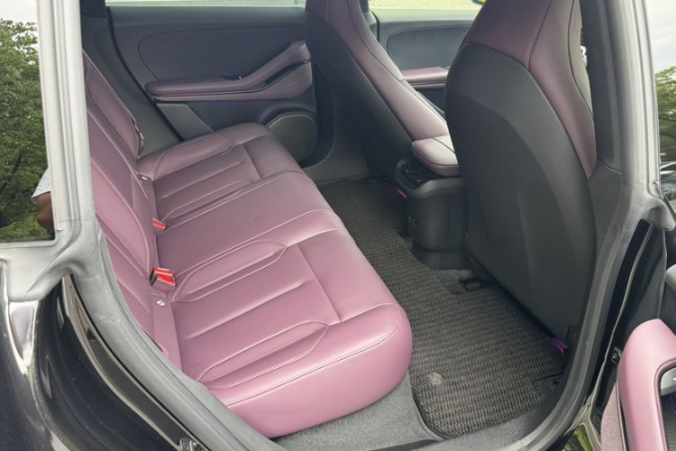 Used Nio ET5T 2025 75 kWh Touring Interior 1