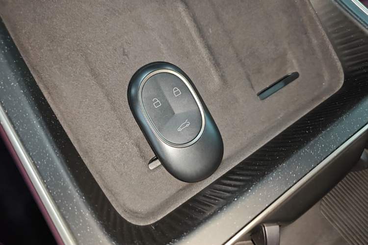 Used Nio ET5T 2025 75 kWh Touring Interior 1