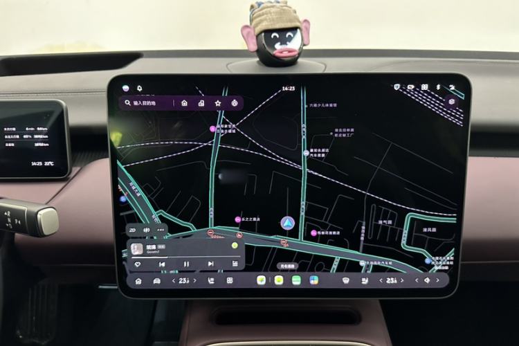 Used Nio ET5T 2025 75 kWh Touring Interior 1