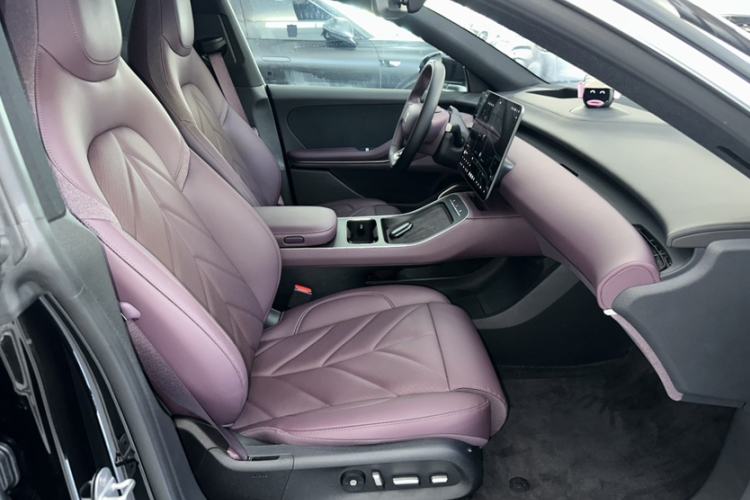 Used Nio ET5T 2025 75 kWh Touring Interior 10