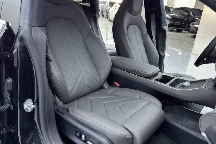 Used Nio ET5T 2025 100kWh Touring Interior 11