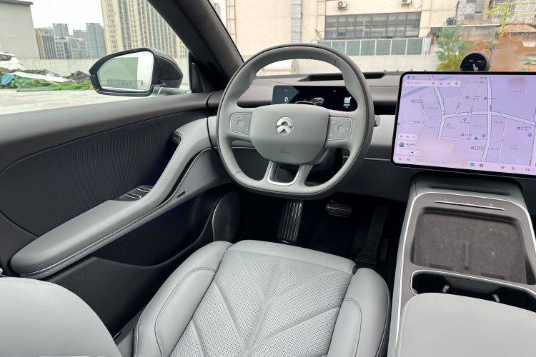 Used Nio ET5T 2025 75 kWh Touring Interior 2