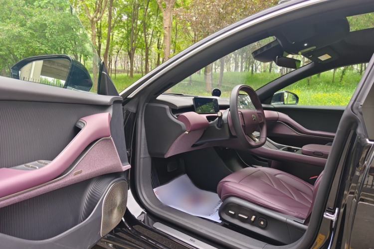 Used Nio ET5T 2025 100kWh Touring Interior 2