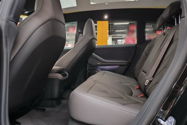 Used Nio ET5T 2025 75 kWh Touring Interior 2