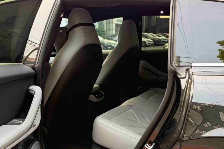 Used Nio ET5T 2025 75 kWh Touring Interior 2