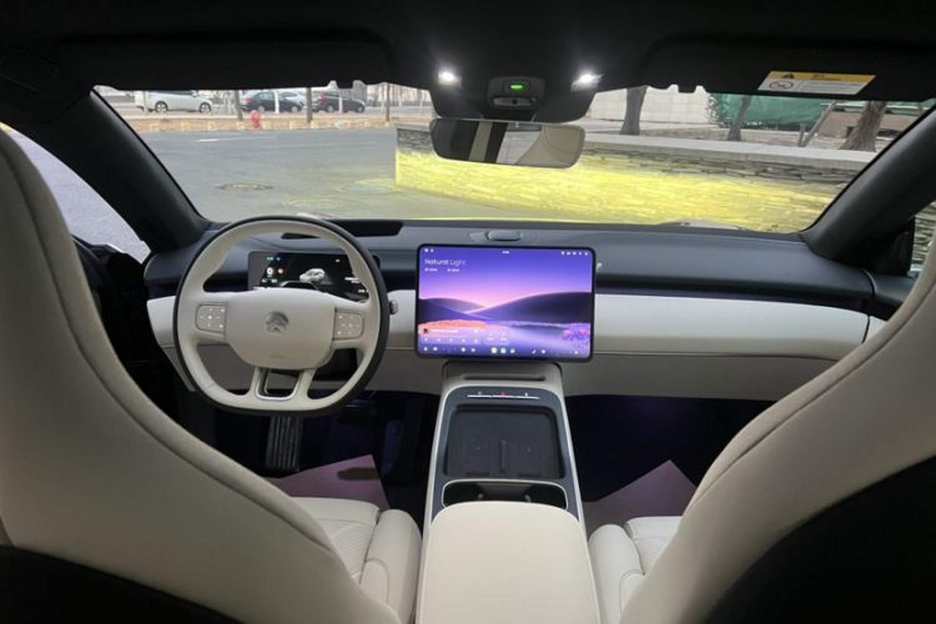 Used Nio ET5T 2025 75 kWh Touring Interior 4