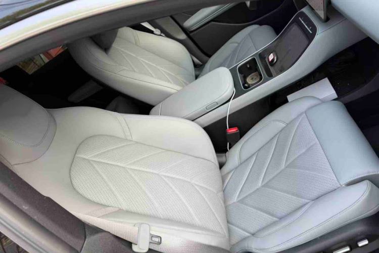 Used Nio ET5T 2025 75 kWh Touring Interior 6