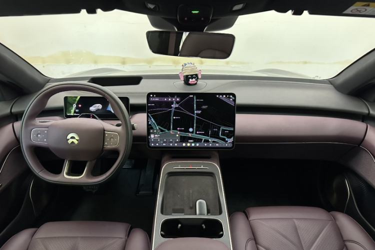 Used Nio ET5T 2025 75 kWh Touring Interior 9
