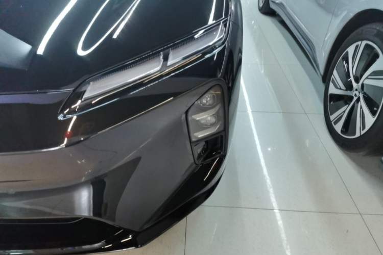 Used Nio ET5T 2025 75 kWh Touring Left Front Headlight
