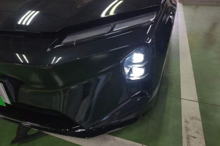 Used Nio ET5T 2025 75 kWh Touring Left Front Headlight