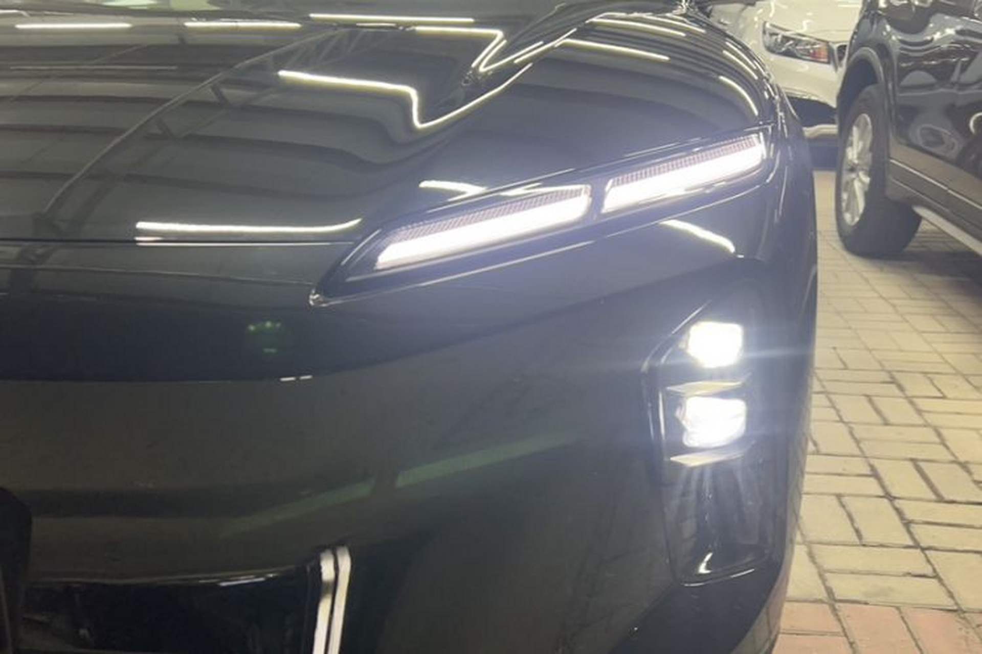 Used Nio ET5T 2025 75 kWh Touring Left Front Headlight