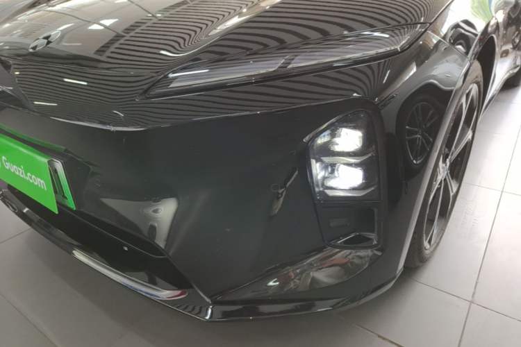 Used Nio ET5T 2025 75 kWh Touring Left Front Headlight