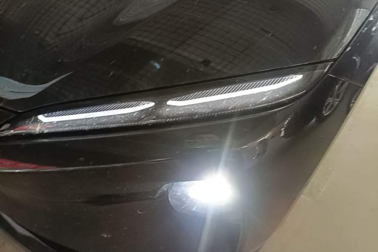 Used Nio ET5T 2025 75 kWh Touring Left Front Headlight
