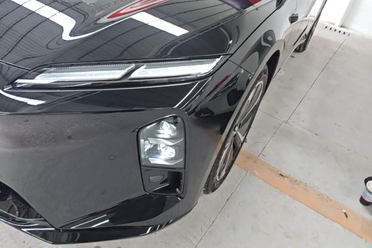 Used Nio ET5T 2025 75 kWh Touring Left Front Headlight