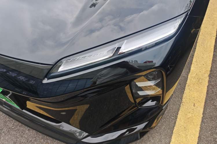 Used Nio ET5T 2025 100kWh Touring Left Front Headlight