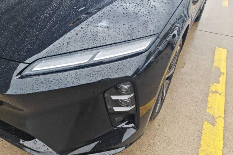 Used Nio ET5T 2025 75 kWh Touring Left Front Headlight
