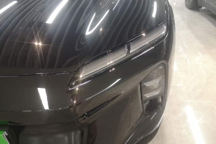 Used Nio ET5T 2025 75 kWh Touring Left Front Headlight