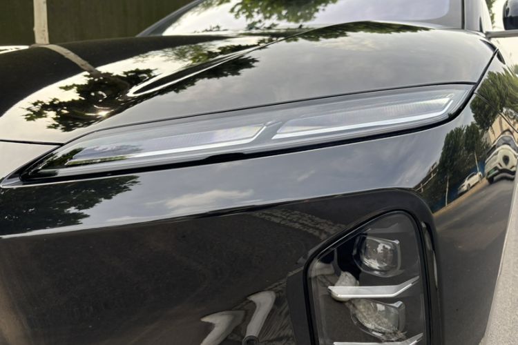 Used Nio ET5T 2025 75 kWh Touring Left Front Headlight