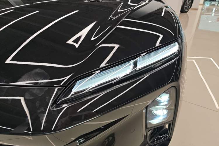 Used Nio ET5T 2025 75 kWh Touring Left Front Headlight