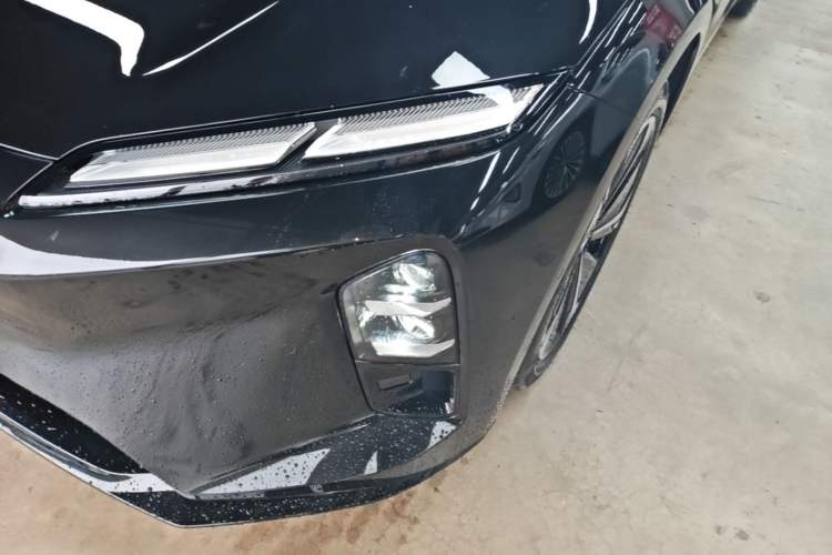 Used Nio ET5T 2025 75 kWh Touring Left Front Headlight