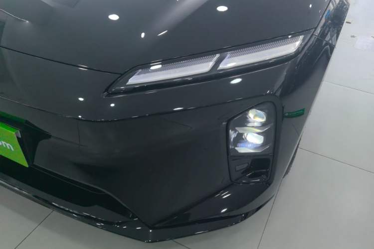 Used Nio ET5T 2025 75 kWh Touring Left Front Headlight