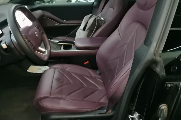 Used Nio ET5T 2025 75 kWh Touring Left Front Seat