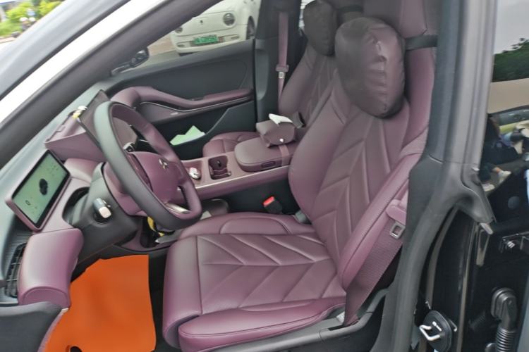 Used Nio ET5T 2025 75 kWh Touring Left Front Seat