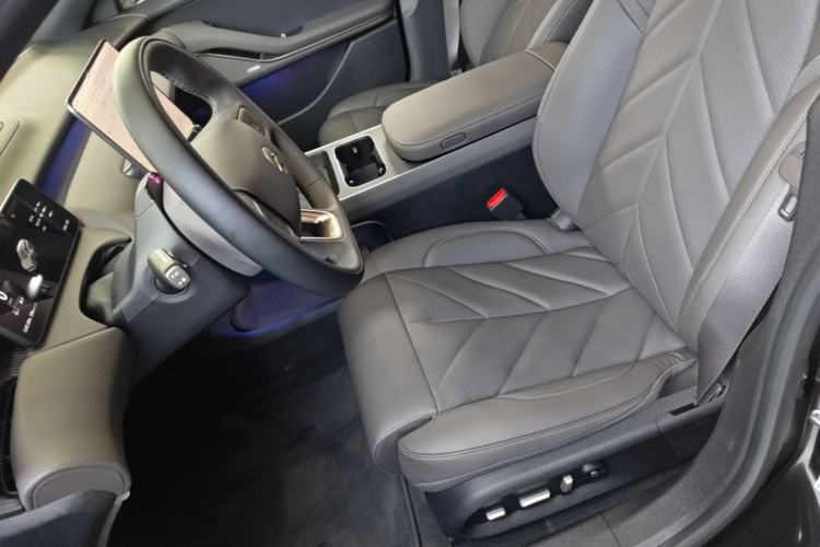 Used Nio ET5T 2025 100kWh Touring Left Front Seat