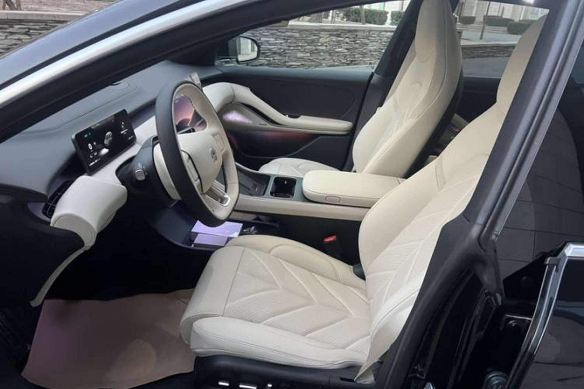 Used Nio ET5T 2025 75 kWh Touring Left Front Seat