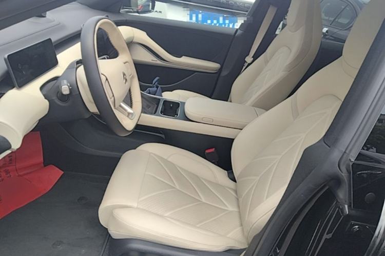 Used Nio ET5T 2025 75 kWh Touring Left Front Seat