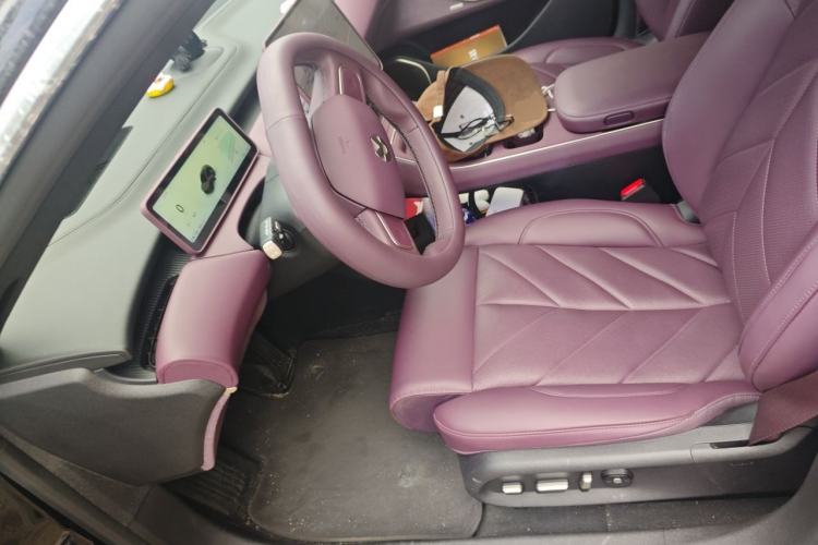 Used Nio ET5T 2025 75 kWh Touring Left Front Seat
