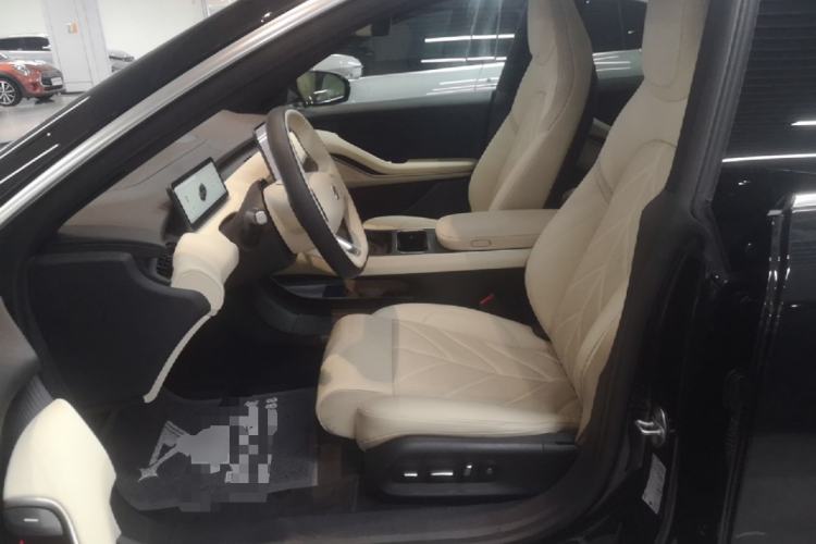 Used Nio ET5T 2025 75 kWh Touring Left Front Seat
