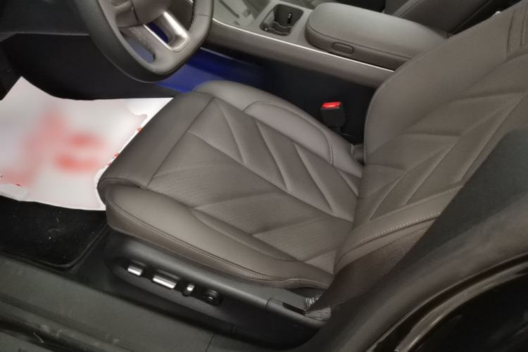 Used Nio ET5T 2025 75 kWh Touring Left Front Seat