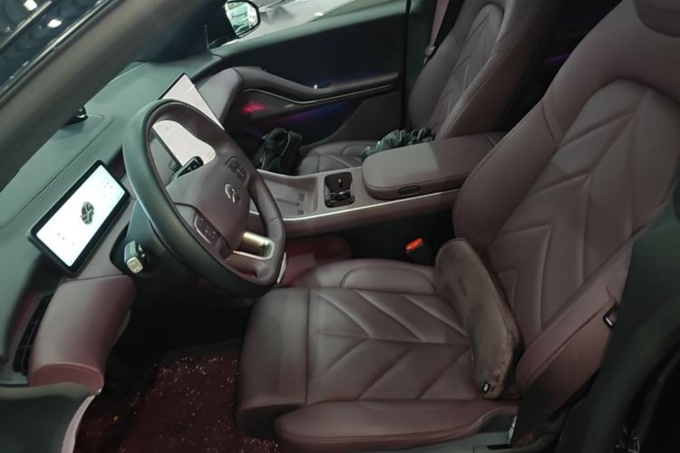 Used Nio ET5T 2025 75 kWh Touring Left Front Seat