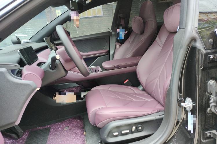 Used Nio ET5T 2025 75 kWh Touring Left Front Seat