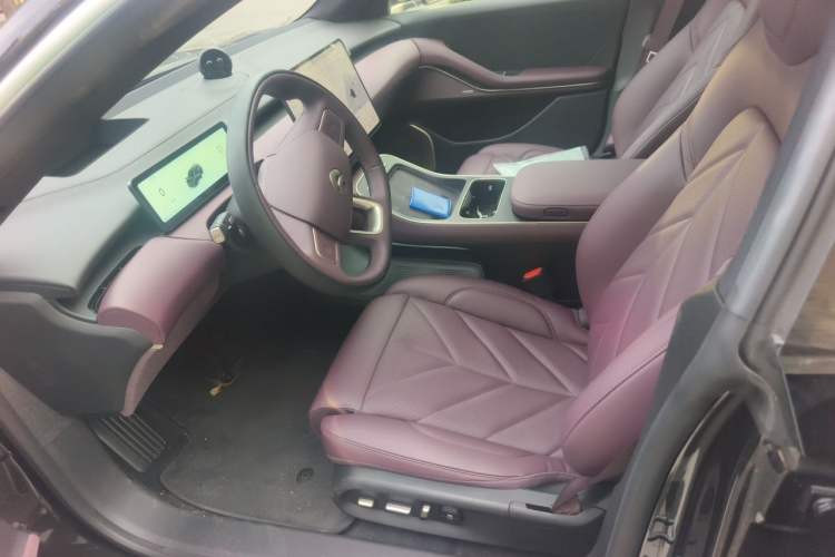 Used Nio ET5T 2025 75 kWh Touring Left Front Seat